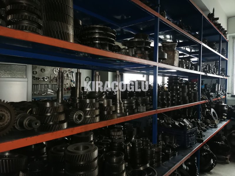 Mercedes Kamyon Çıkma Parça 