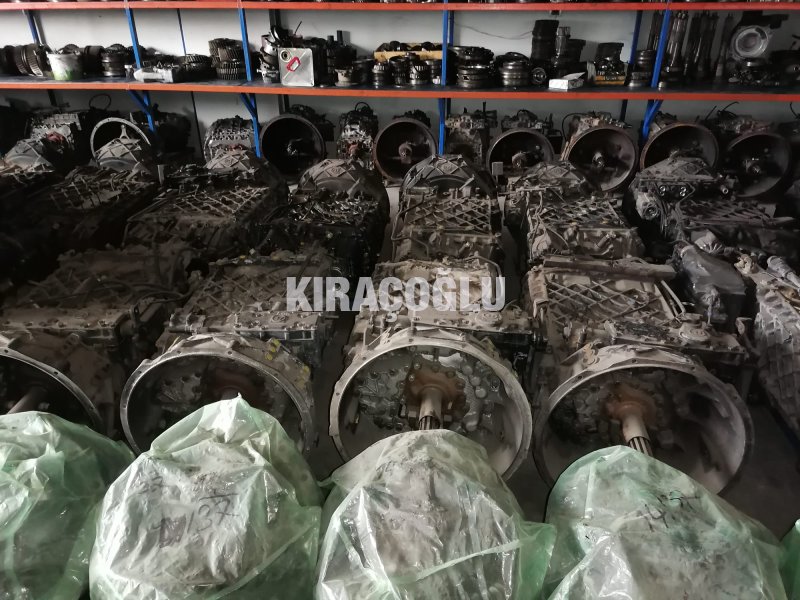 Mercedes Kamyon Çıkma Parça 