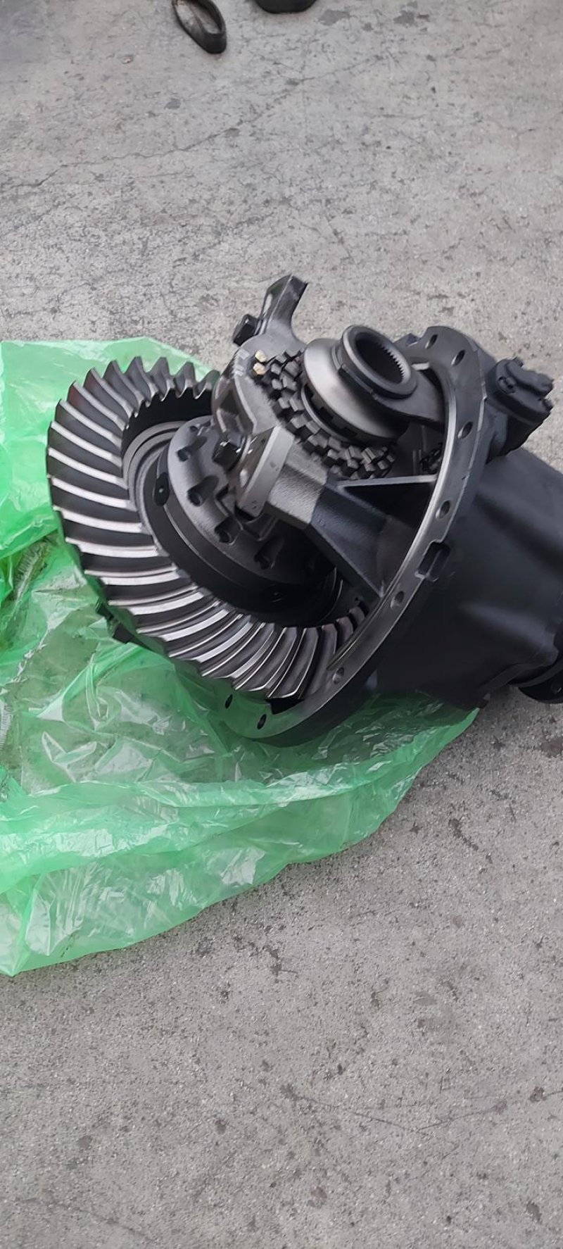 FORD TRUCKS 1842 ÇIKMA VE YENİ ÇIKMA PARÇA